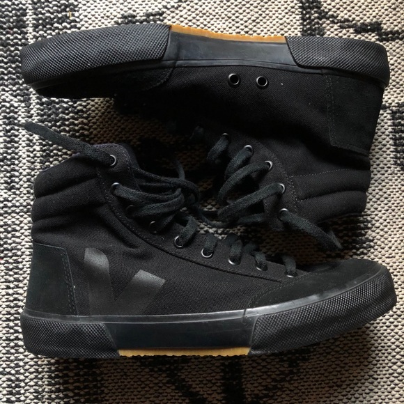 Veja x Lemaire High Top Sneakers - Picture 2 of 4
